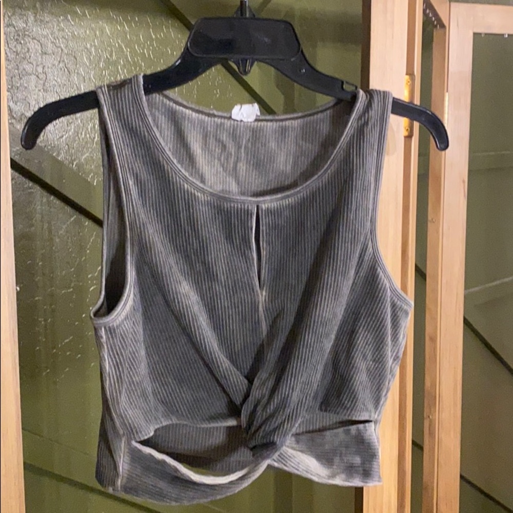 Workout/fashion crop top